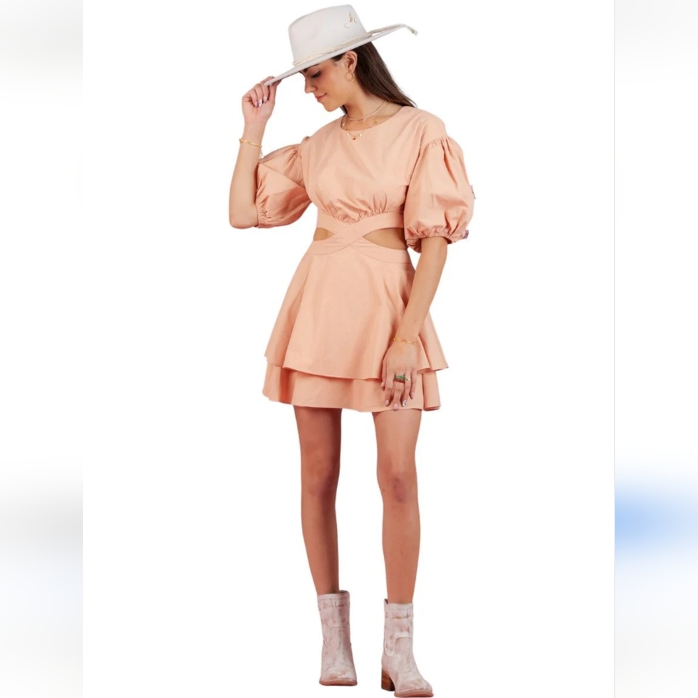 Lucca NWT Whitney Puff Sleeve Cutout Dress Size Large in Peach